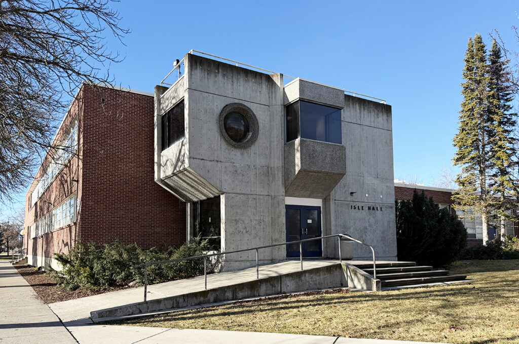 Picture of Isle Hall, where design classes will soon be housed.